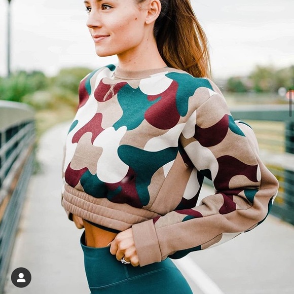 Balance Athletica Tops - Balance Athletica Outlander Crew Crop Top